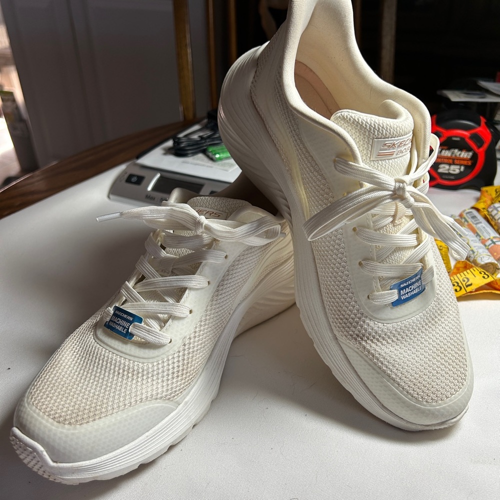 Skechers Cream Mesh Sneakers